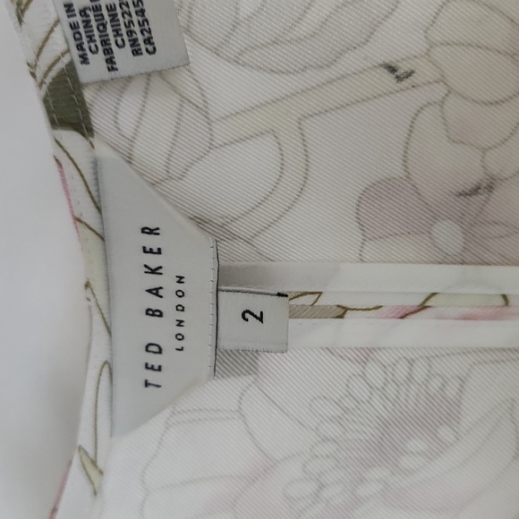 Ted Baker floral pant suit, size 6 - Picture 4 of 10